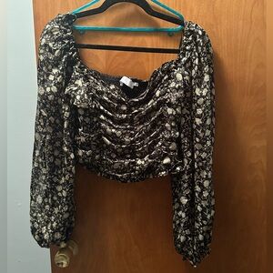 Astr Black and Gold Patterned Skirt